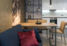 Design trendek 2026-ban Elegáns, minimalista nappali kortárs bútorokkal